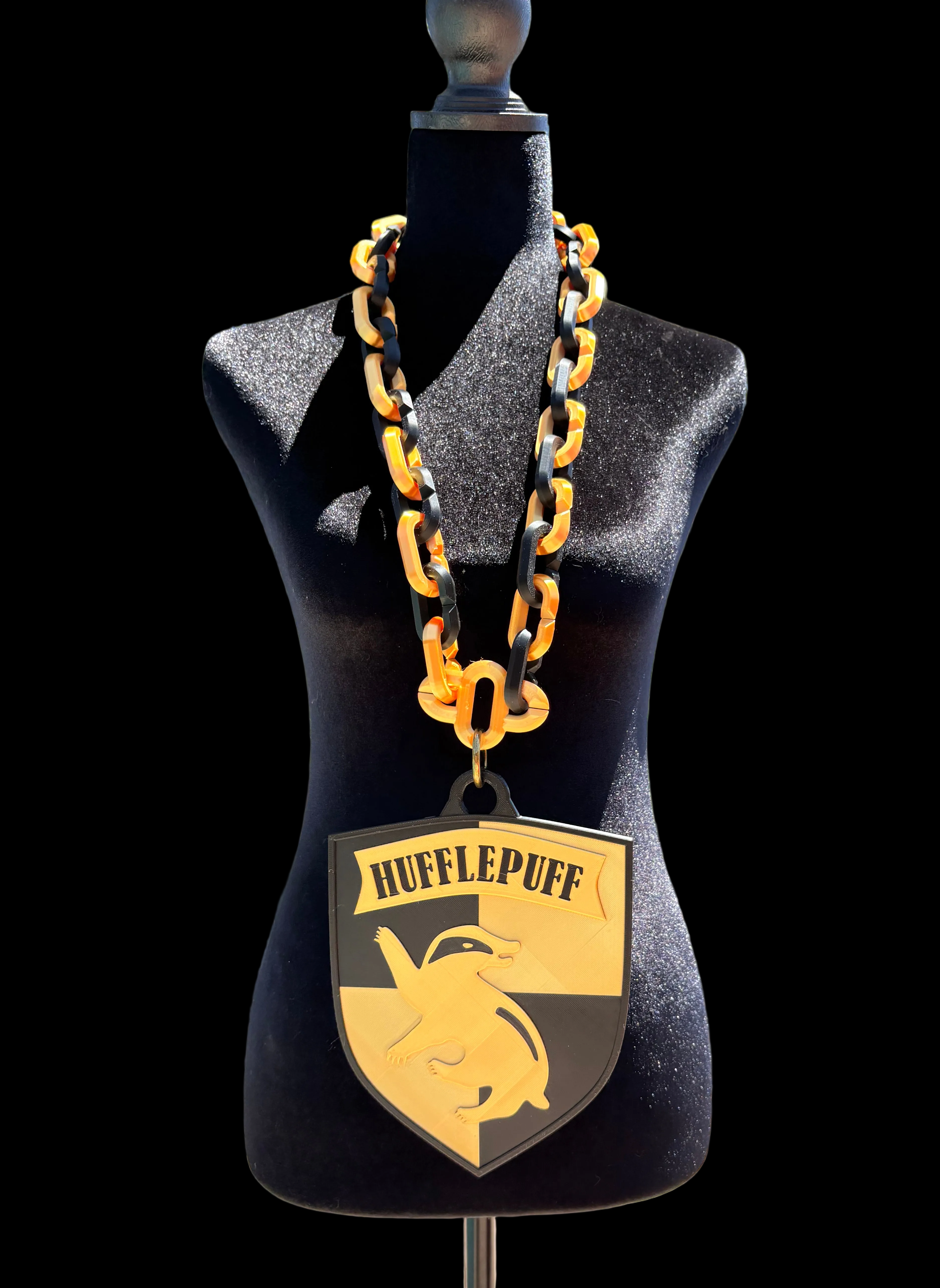 Harry Potter Hufflepuff Crest Oversized Hype Chain